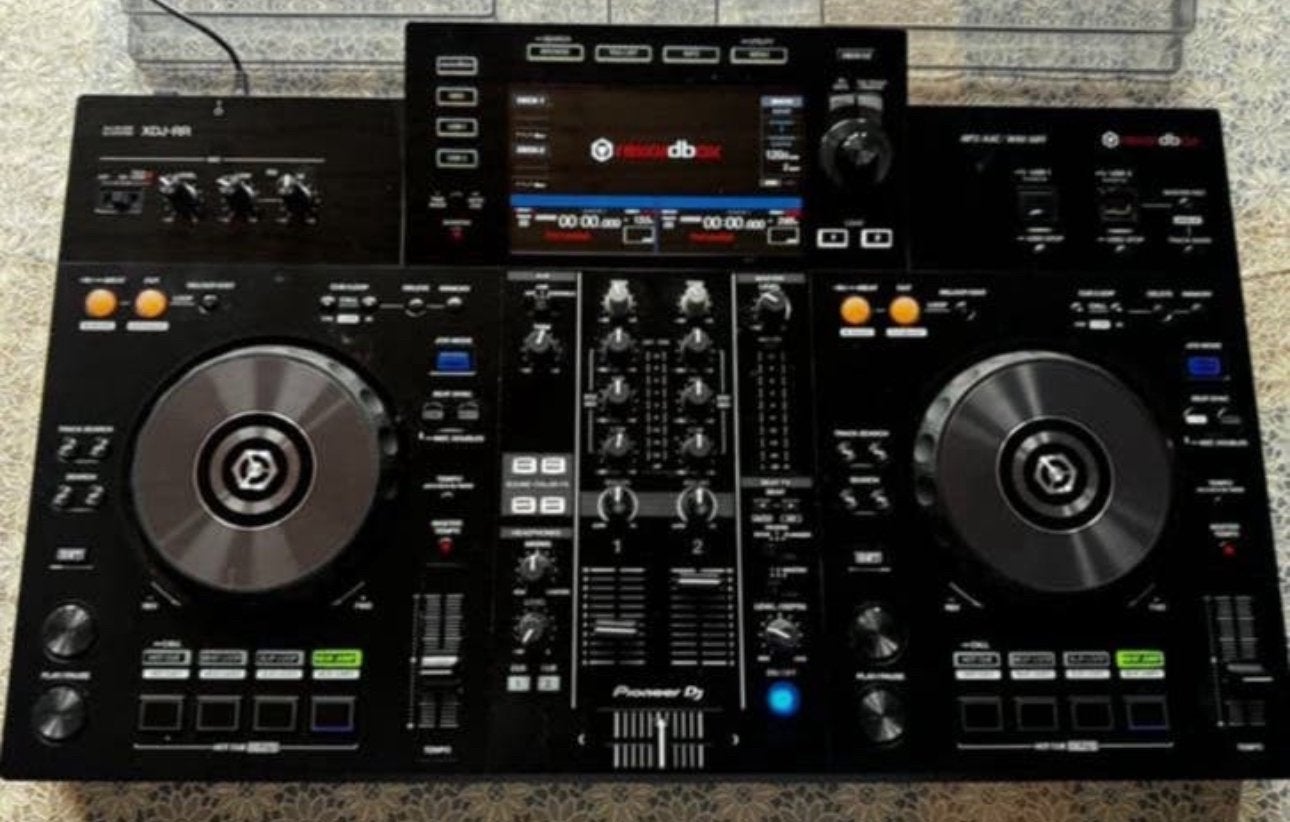 Platines DJ XDJ RR Pioneer parfait avec capot de protection, Muziek en Instrumenten, Dj-sets en Draaitafels, Ophalen of Verzenden