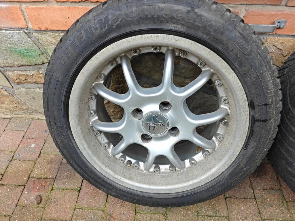 4x100 keskin velgen, Ophalen