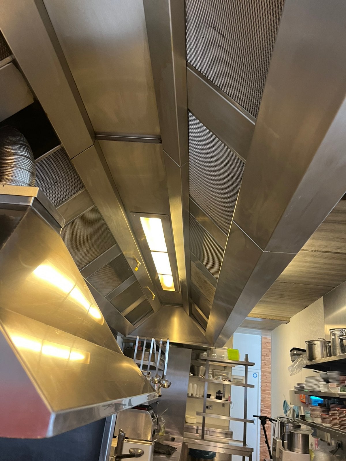 Hotte professionnelle complète – 5,80 m – 7.000 €, Enlèvement, Cuisinière, Friteuse et Grils