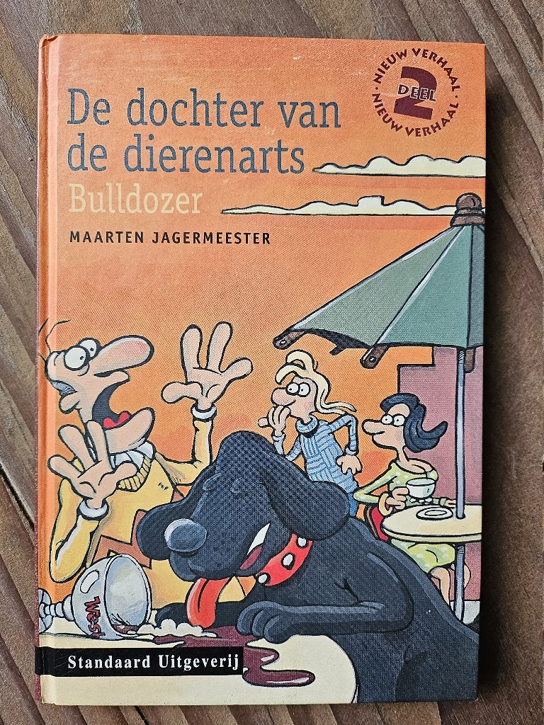 Boek De Dochter Van De Dierenarts (deel 2) Bulldozer, Boeken, Gelezen, Maarten Jagermeester, Ophalen of Verzenden, Fictie