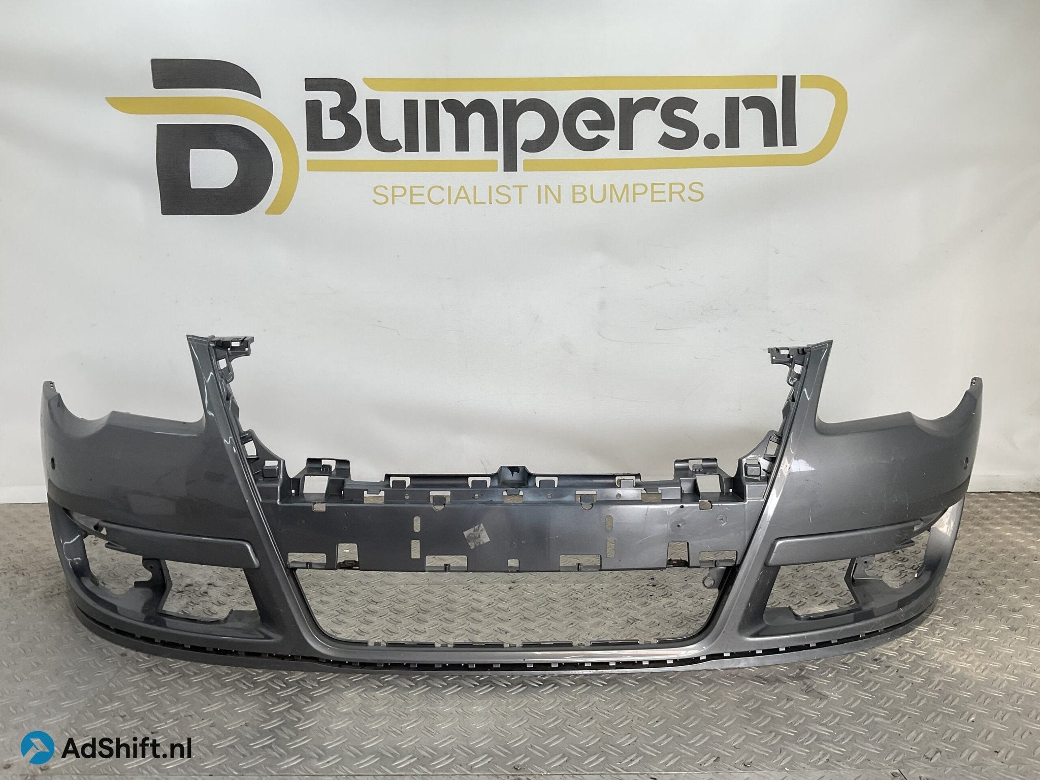 Bumper Volkswagen PASSAT B6 2010 3C0807221C Voorbumper H10-1, Auto-onderdelen, Bumper