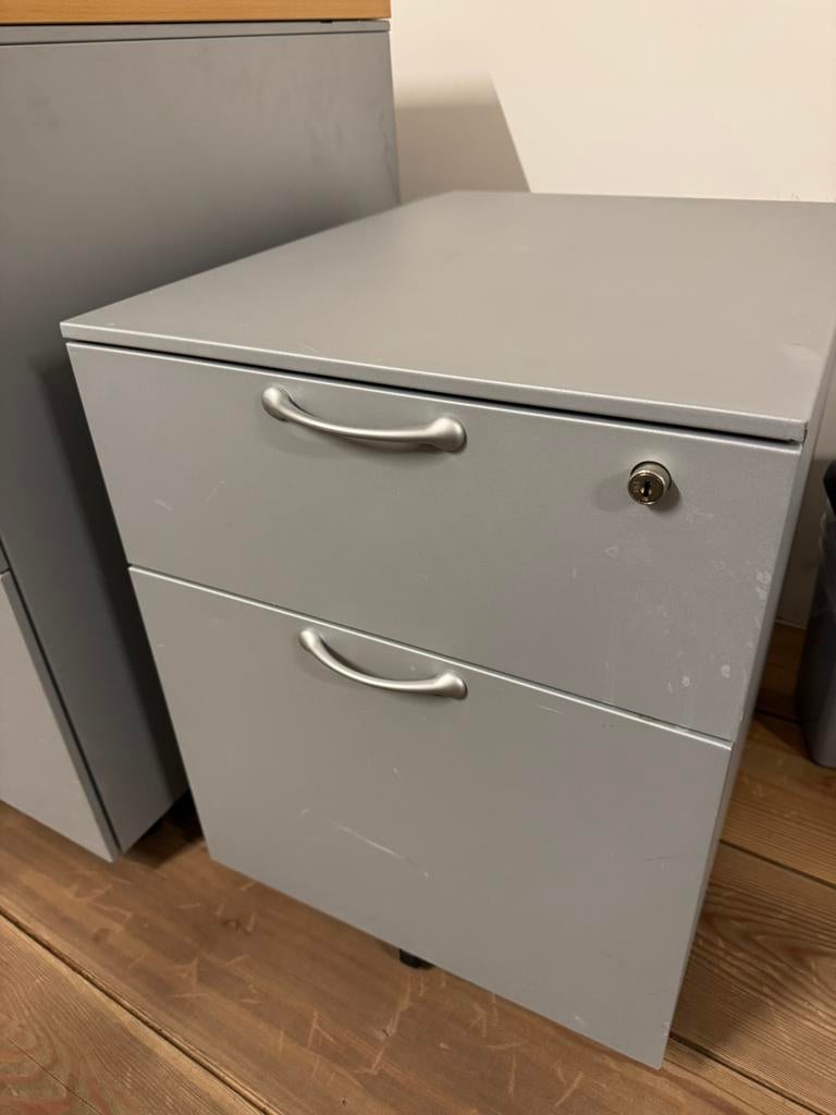 Bureau kast, Ophalen of Verzenden, Zo goed als nieuw
