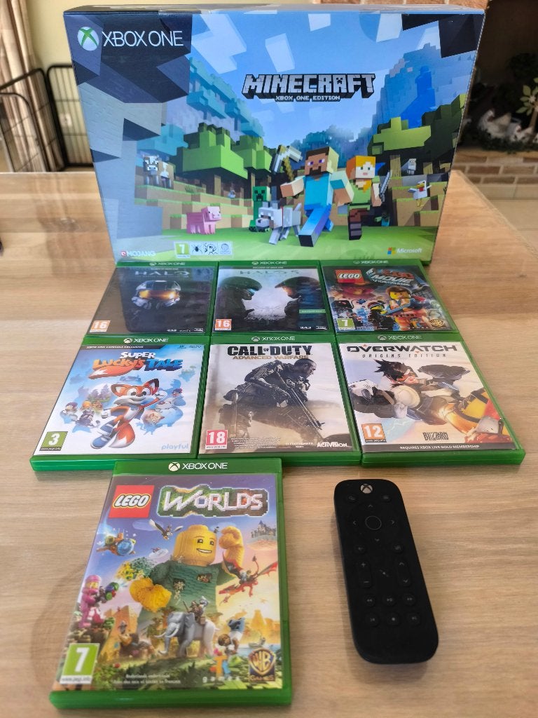 Xbox one S minecraft met 7 extra spellen en accessoires, Games en Spelcomputers, Ophalen, Xbox One, Zo goed als nieuw, Met 1 controller