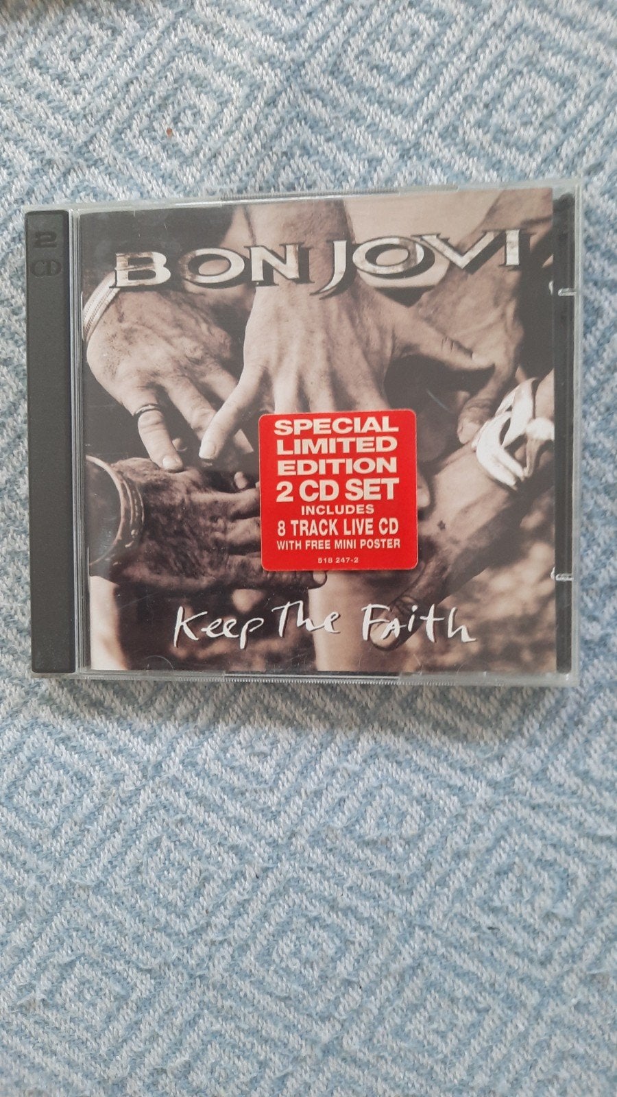 2cd BON JOVI Keep the faith (bonus live cd), CD & DVD, CD | Rock, Hard rock, Enlèvement ou Envoi, Comme neuf, Album