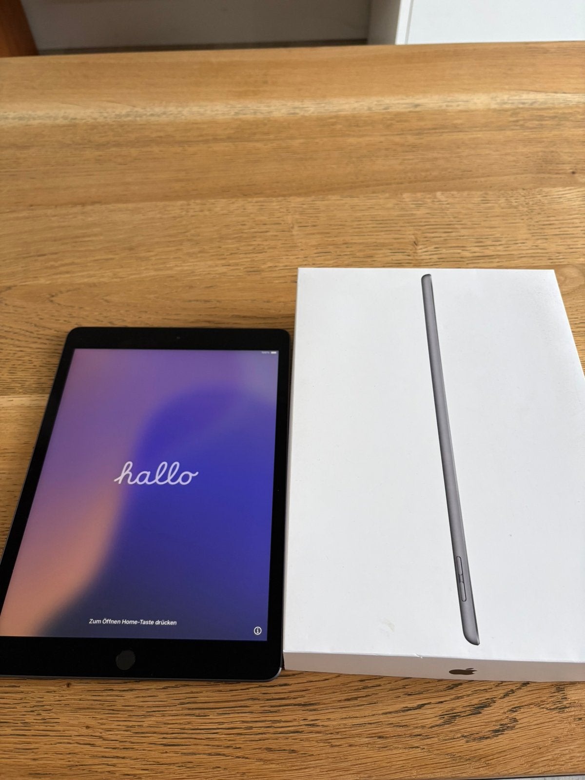 Ipad 8, Computers en Software, Apple iPads, Ophalen, Zo goed als nieuw