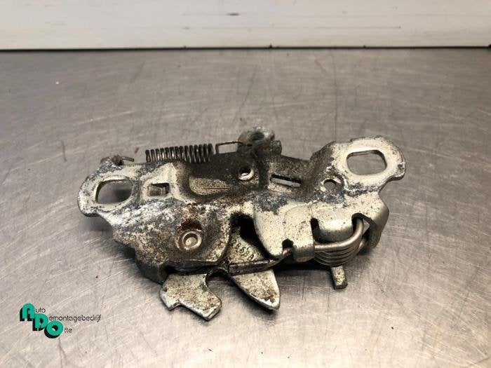 Mécanique de verrouillage capot d'un Peugeot 208 (208 12-), -, 3 mois de garantie, Utilisé, -