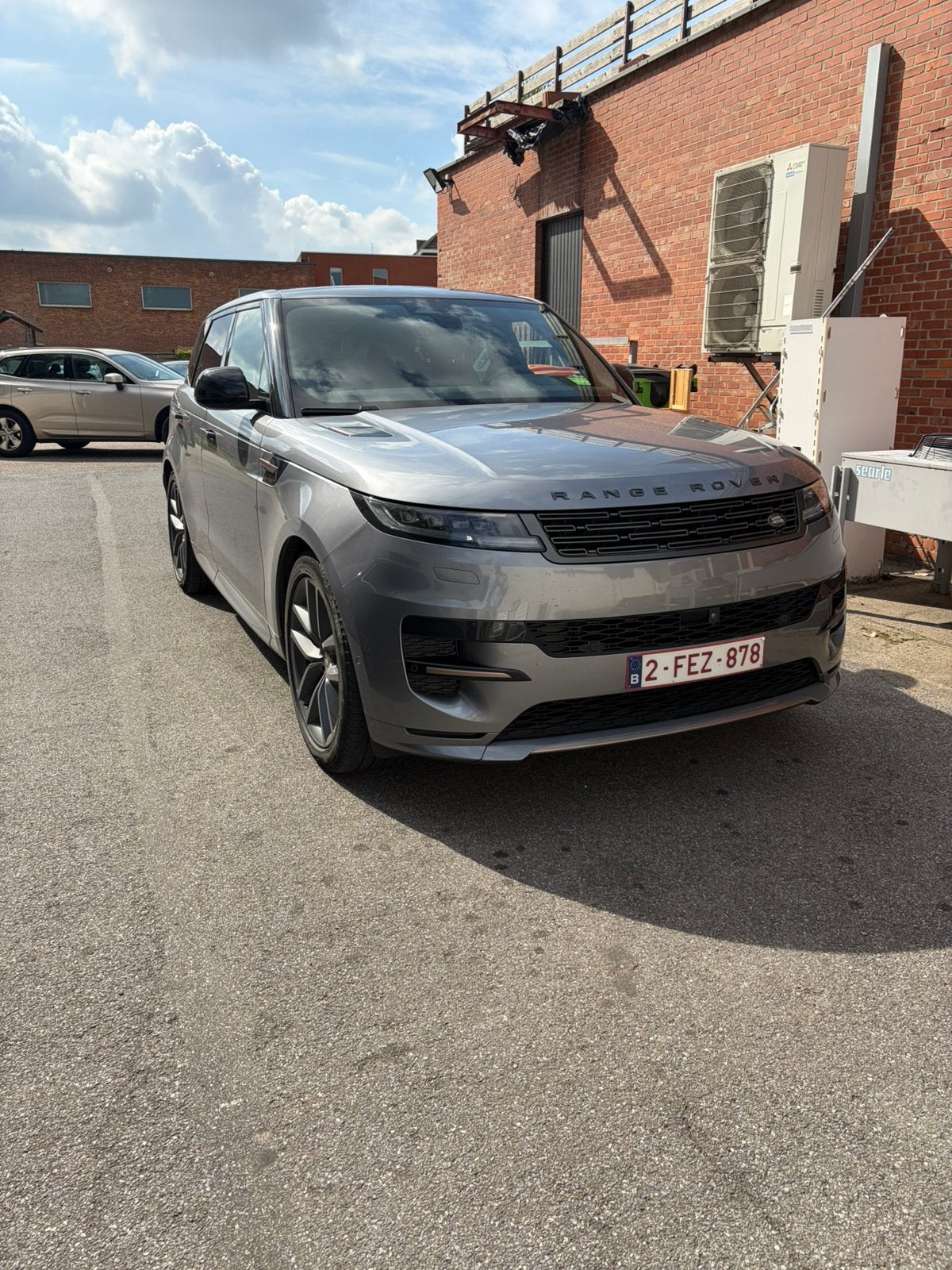 Range rover sport SE dynamic P440E hybride, Autos, Land Rover, Cuir, Argent ou Gris, Achat, Euro 6