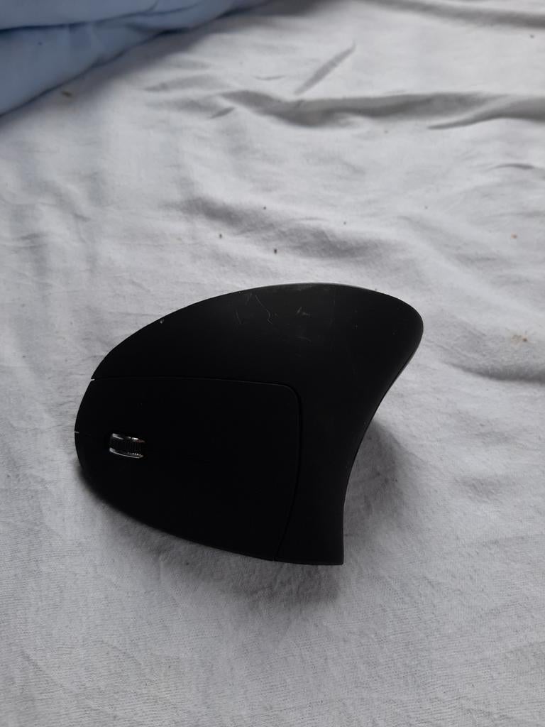 Ergonomische muis, Computers en Software, Ophalen of Verzenden, Zo goed als nieuw, Muis