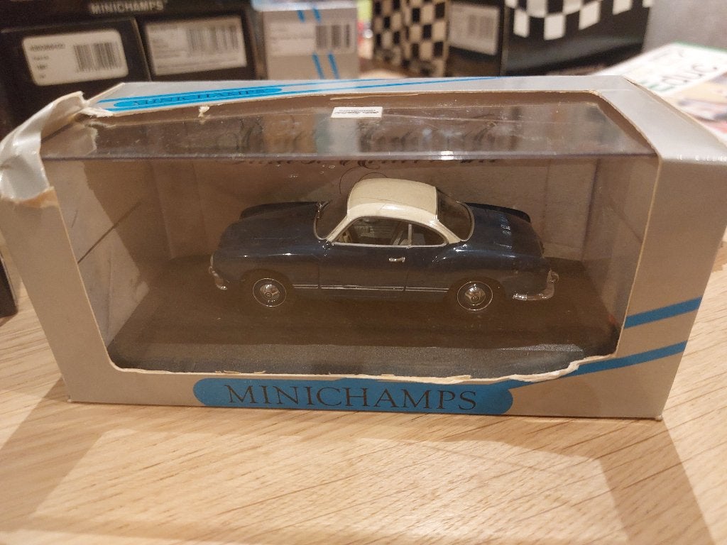 Minichamps Karman Ghia Coupe 1955-59 blue/creme 1/43, Enlèvement, Neuf, Voiture, MiniChamps