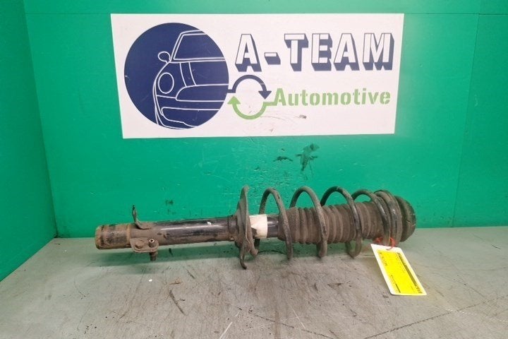 AMORTISSEUR OU ABSORBEUR DE CHOC AVANT DROIT Aygo (B10), Kundenbetreuung@toyota.de, Toyota, Utilisé, Toyota-Allee 2
50858  Köln, DE