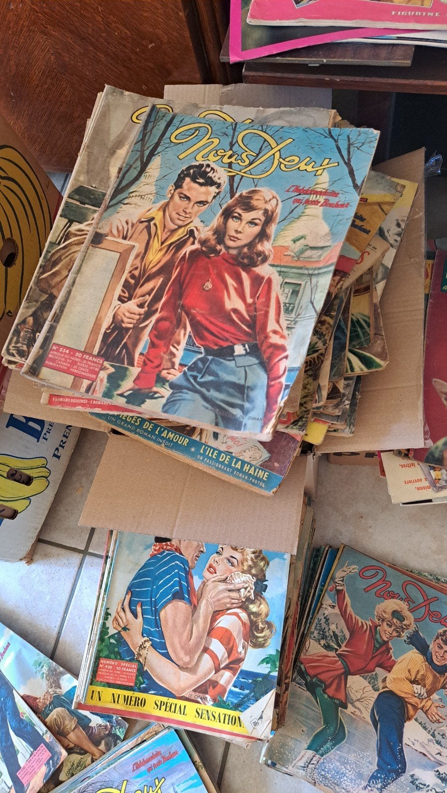 plus de 100 anciennes  revues , magazines NOUS DEUX, Enlèvement, Journal ou Magazine