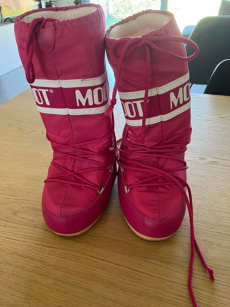 Moon Boot, Vêtements | Femmes, Enlèvement, Comme neuf, Taille 36 (S), Autres types