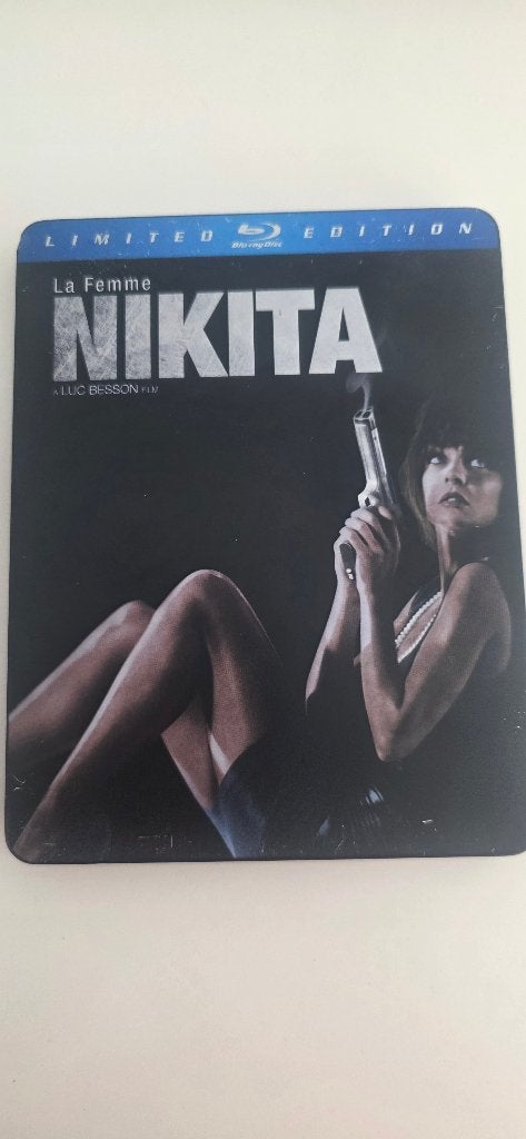BR - La Femme Nikita STEELBOOK, Cd's en Dvd's, Blu-ray, Nederlands, Film, Actie, Ophalen of Verzenden