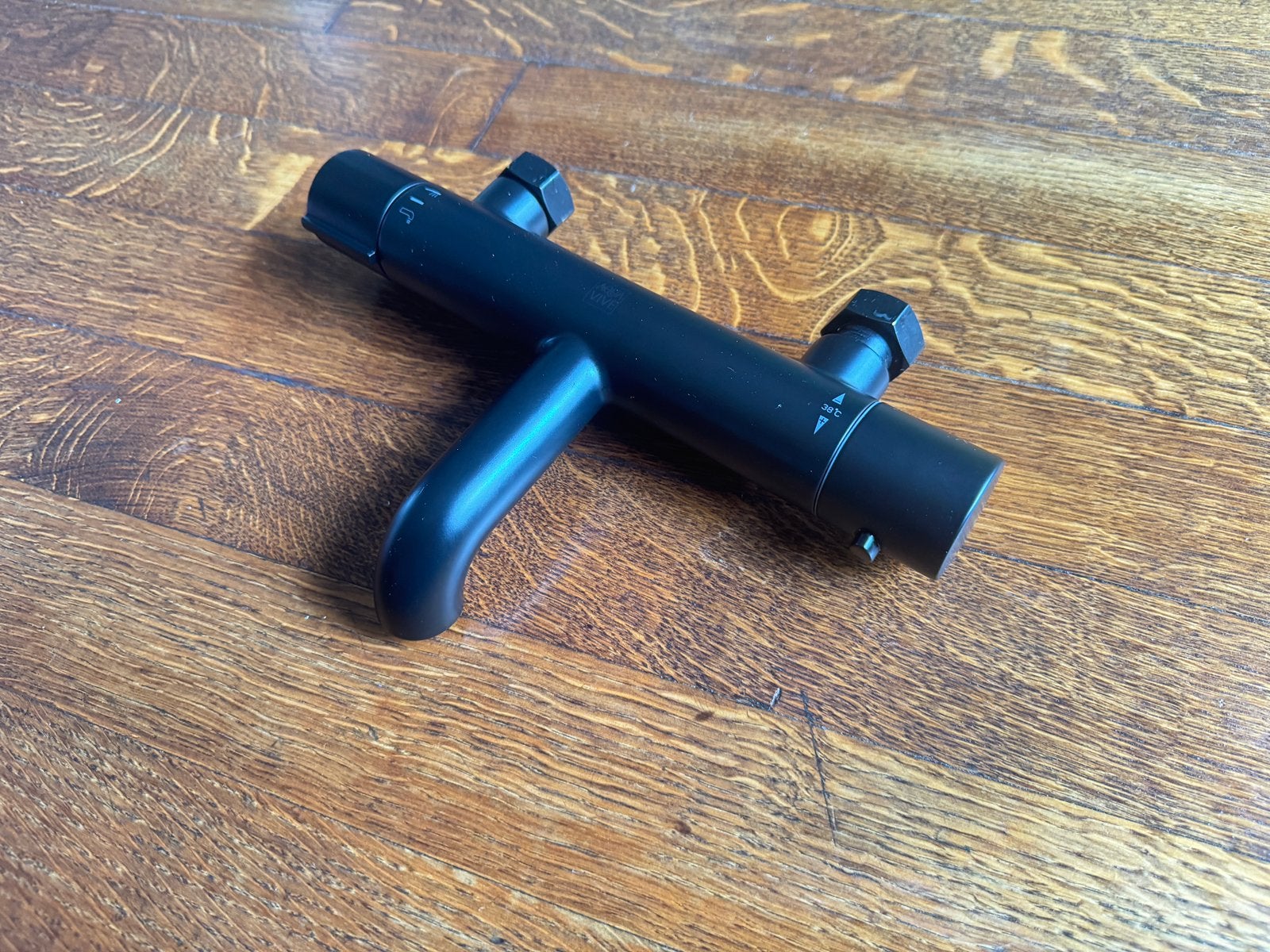 Mitigeur bain/douche thermostatique Aquavive Irminio black, Bricolage & Construction, Sanitaire, Enlèvement ou Envoi, Neuf, Baignoire
