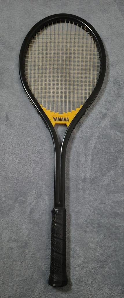 YAMAHA YFG 10 vintage tennisracket van glasvezel, Sport en Fitness, Tennis, Overige merken, Verzenden, Zo goed als nieuw, Racket