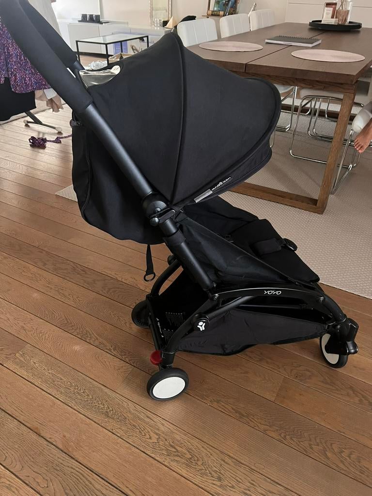 Poussette Baby Zen Yoyo avec footmuffin et repose-pieds, Enfants & Bébés, Enlèvement ou Envoi, Comme neuf
