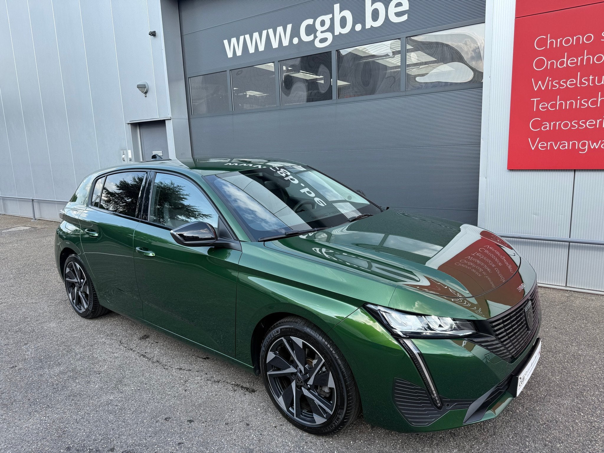 Peugeot 308 12PureTech 130pk ALLURE PACK man6 TOPPER, Voorwielaandrijving, Gebruikt, 1199 cc, Lichtsensor