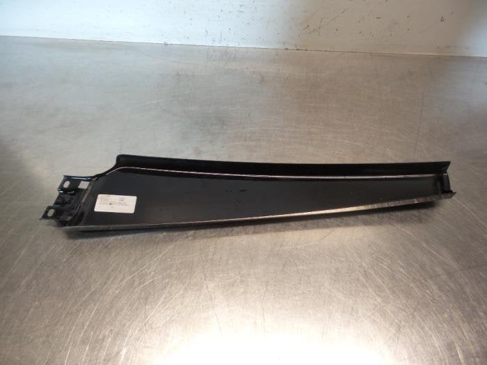 Revêtement montant avant gauche d'un Audi A6 (A6 04-), -, 3 mois de garantie, Utilisé, -
