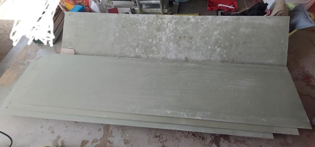 Lot de 4 plaques plâtre hydrofuge 0,95cm + 2 plaques 1,25cm, Enlèvement