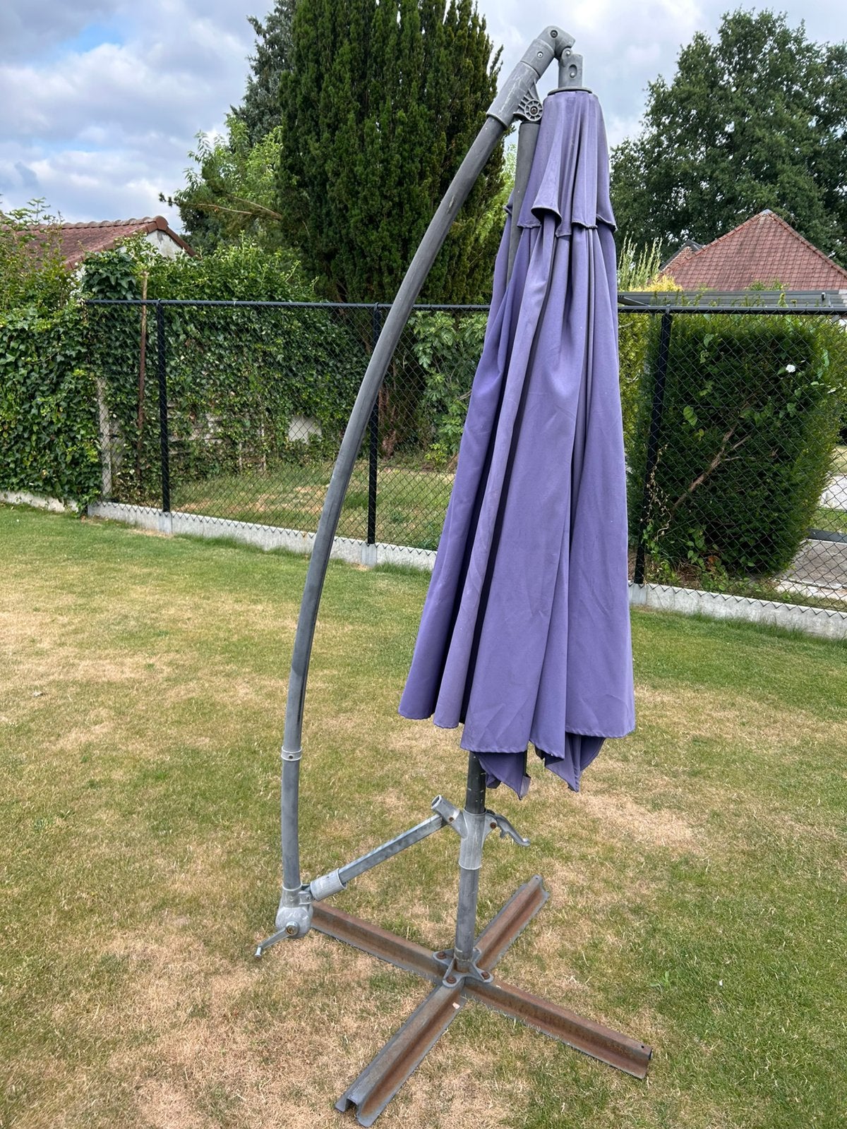 Zweef-parasol diam. 3m, paars, Ophalen, Verstelbaar, Gebruikt, Zweefparasol