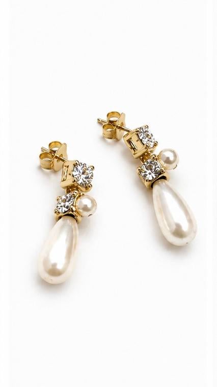 Elegante oorbellen met parel, Overige materialen, Hangers, Ophalen of Verzenden, Zo goed als nieuw