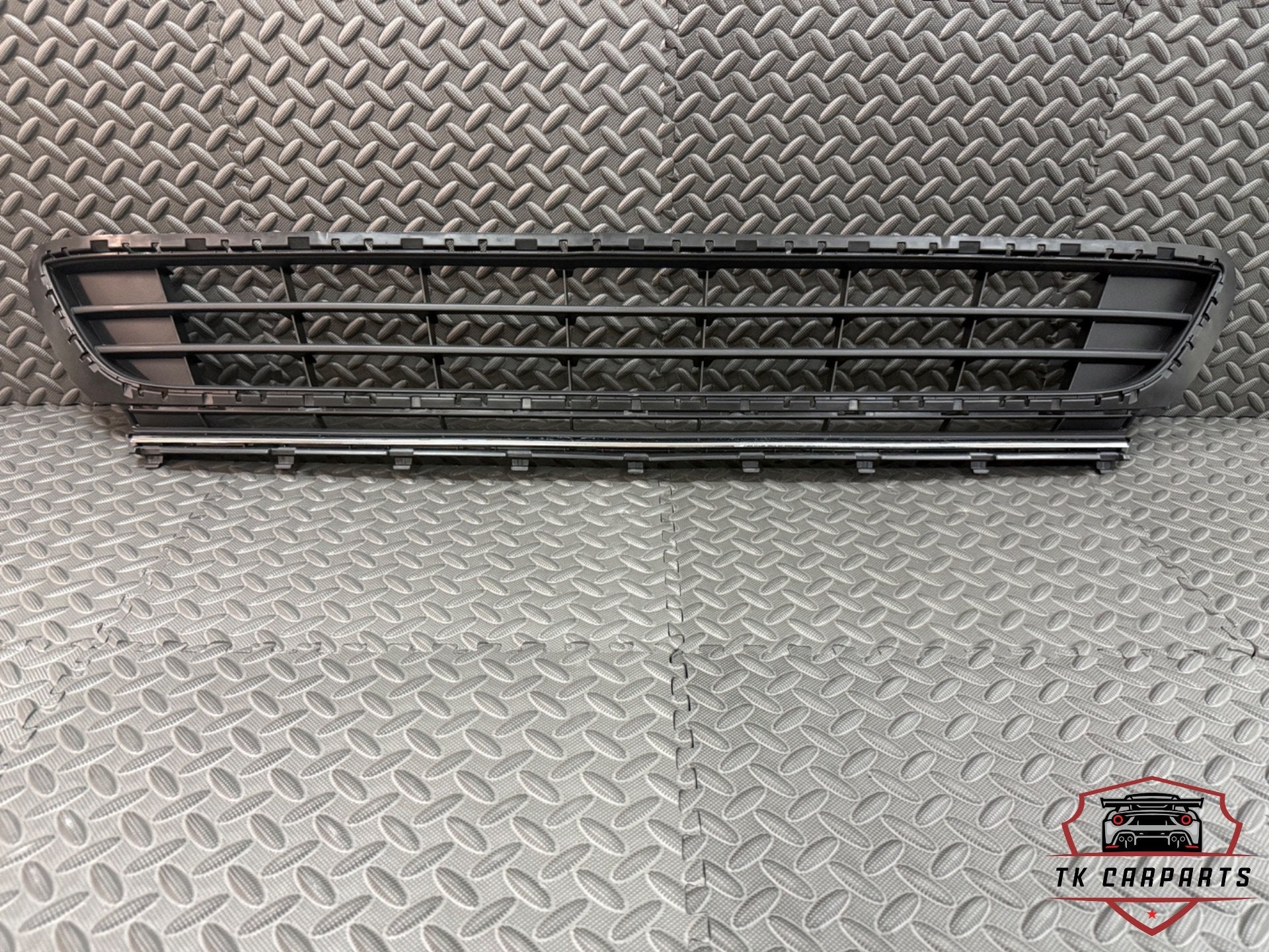 Volkswagen golf 7 voorbumper grille midden 5g0853677a, Auto-onderdelen, Volkswagen AG, Nieuw, Vw@volkswagen.de, Bumper