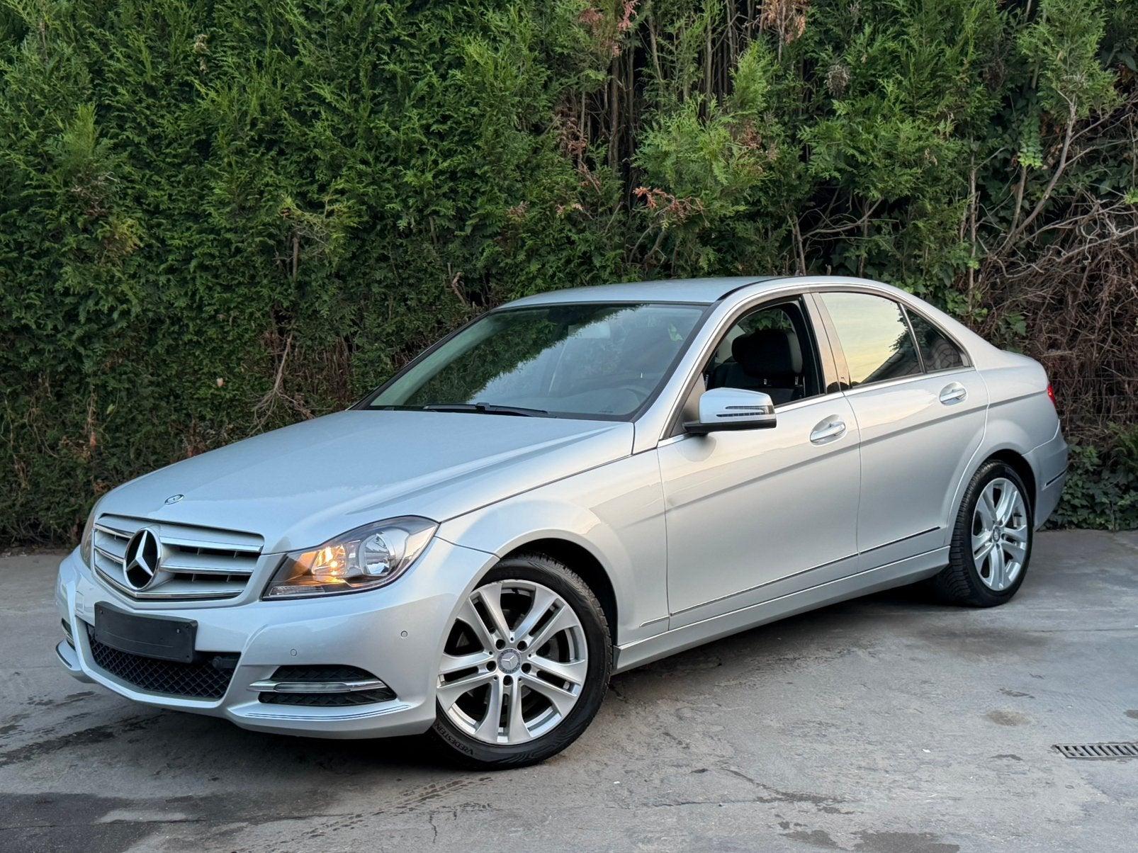 Mercedes c180 benzine automaat 115.000km 9000€ gekeurd verkp, Auto's, Mercedes-Benz, Automaat, Euro 5, 4 cilinders, 1600 cc