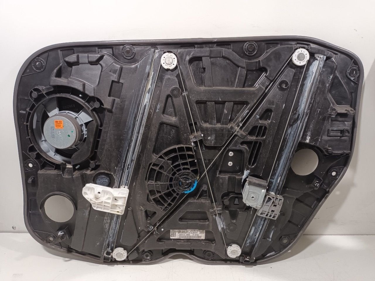 Raammechaniek elektrisch links voor Hyundai Ioniq, Onderdelen@venauto.nl, Van der Ven Autorecycling B.V., Gebruikt, Ettenseweg 76, 4706 PB Roosendaal, The Netherlands