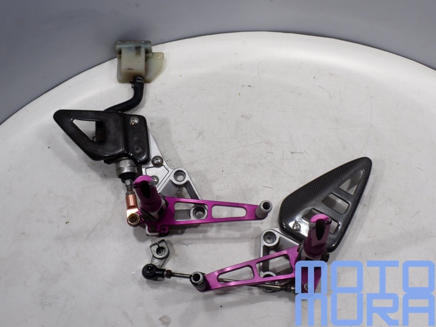 Suzuki GSXR 600 & 750 1996- 2000  SRAD voetsteun set met sch, -, Utilisé, -, -