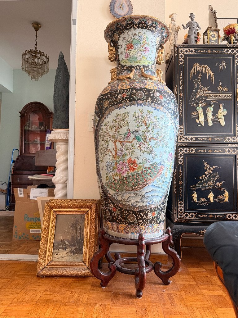 Grote Chinese paleisvaas porselein familieroos + onderstel, Antiek en Kunst, Ophalen