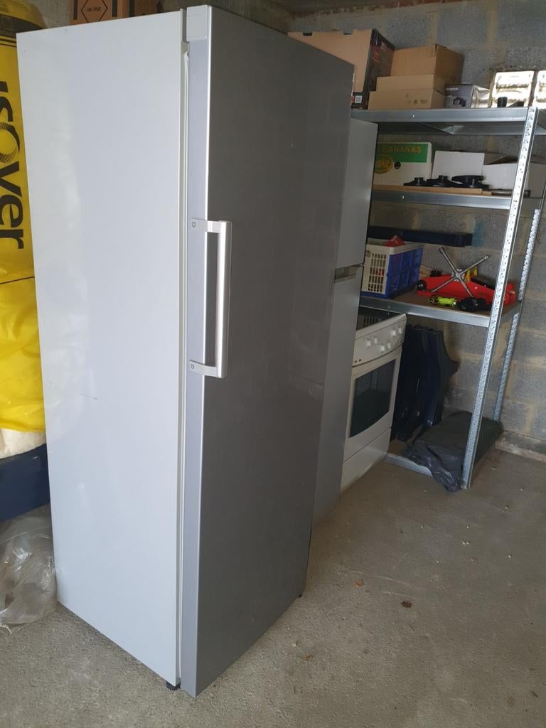 Frigo Valberg. Finition inox, no frost. 350 litres., Electroménager, Enlèvement