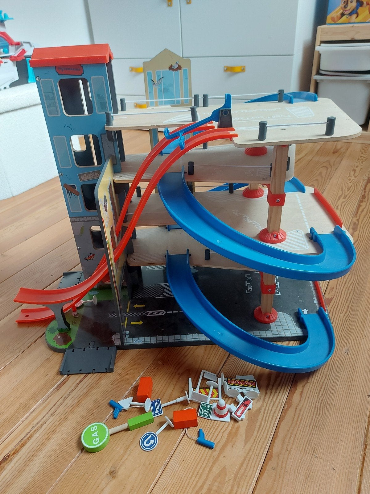 houten speelgoedgarage, Kinderen en Baby's, Ophalen