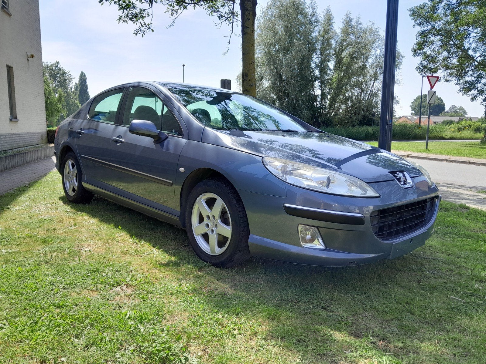 Peugeot 407 2.0i Benzine Manueel – Zeer nette staat, Auto's, Grijs, Euro 4, Mistlampen, Te koop
