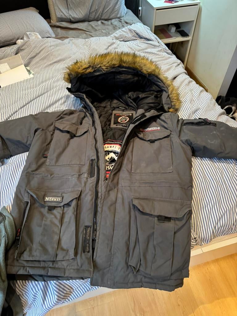 Parka met capuchon van bont, Ophalen of Verzenden, Zo goed als nieuw, Maat 52/54 (L), Overige kleuren