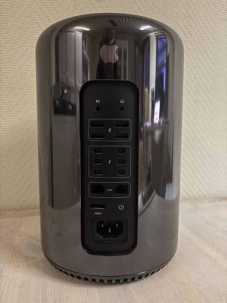 Mac Pro (2013), Computers en Software, Ophalen, Apple
