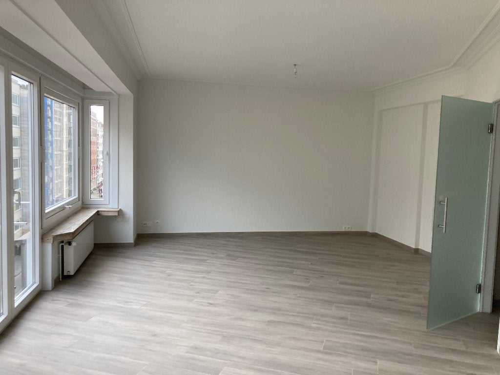 Appartement rénové, prêt à emménager, Immo, Maisons à vendre, Ostende, Appartement, Ventes sans courtier, B