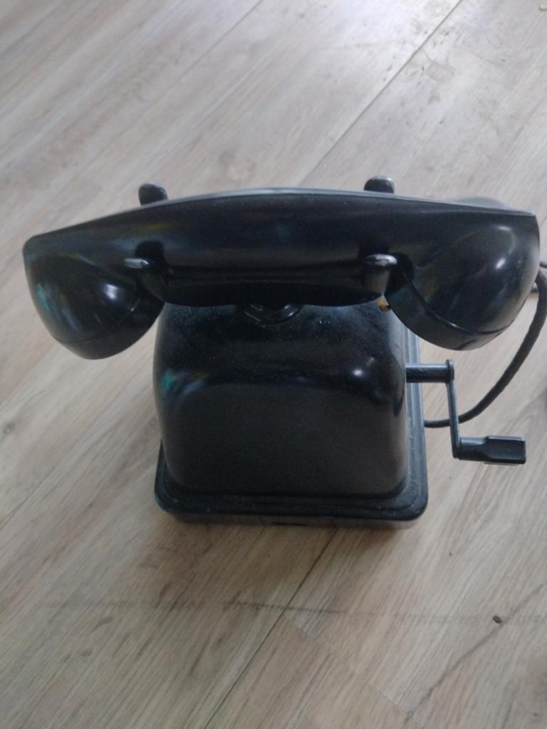 Vintage telefoon met hendel 2 stuks beschikbaar, Ophalen