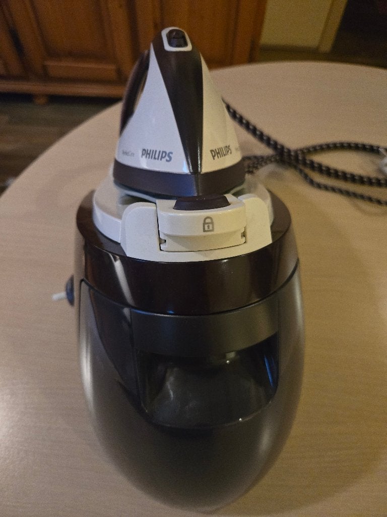 Stoomstrijkijzer philips met watertank, Ophalen, Gebruikt, Strijkijzer met snoer