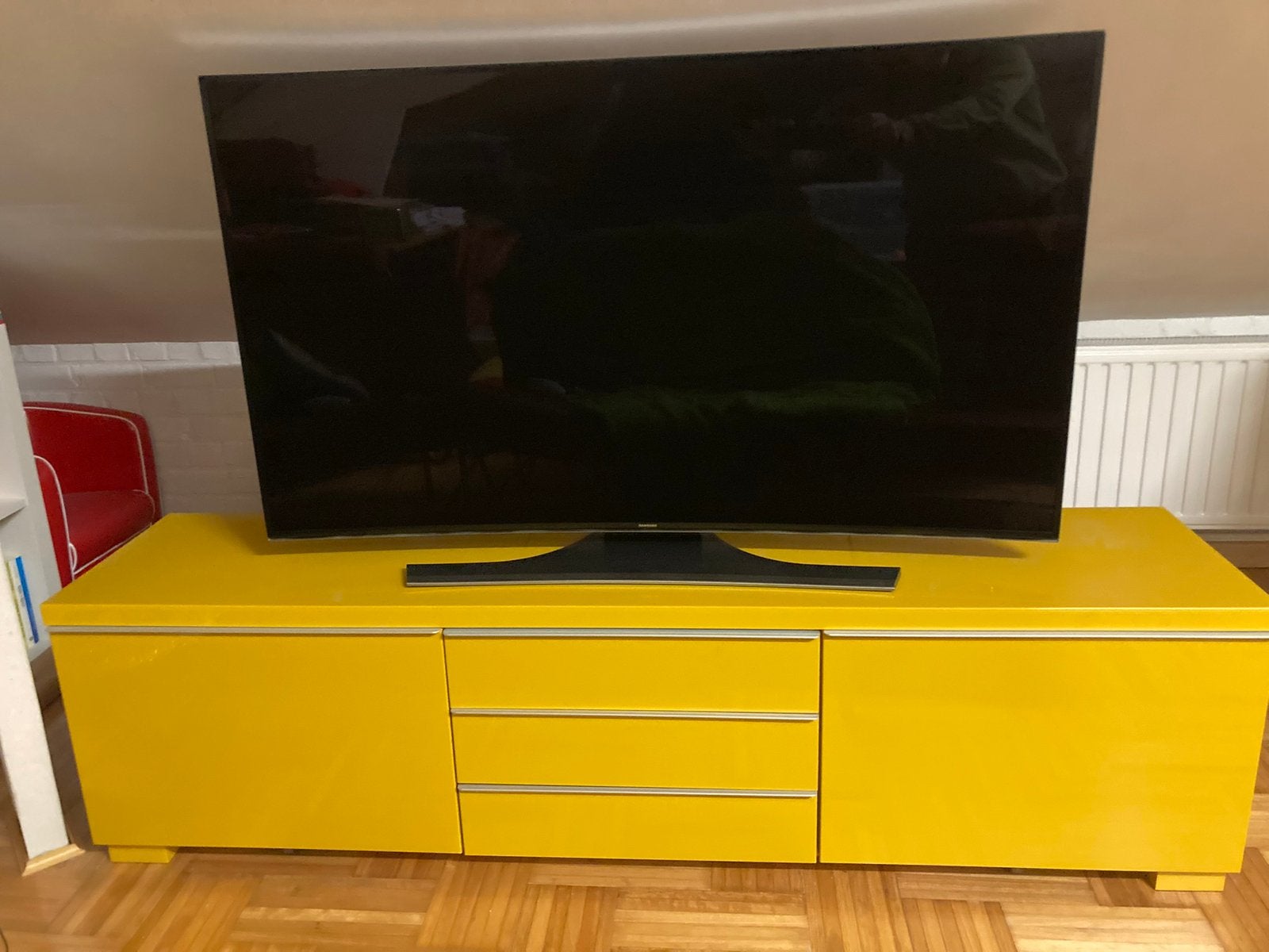 TV-meubel hoogglans okergeel, Huis en Inrichting, Ophalen, Zo goed als nieuw