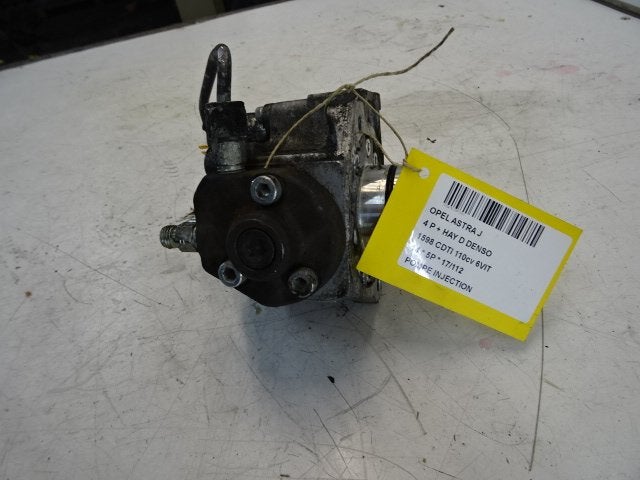 POMPE D'INJECTION Opel Astra J (PC6 / PD6 / PE6 / PF6), Utilisé, Opel