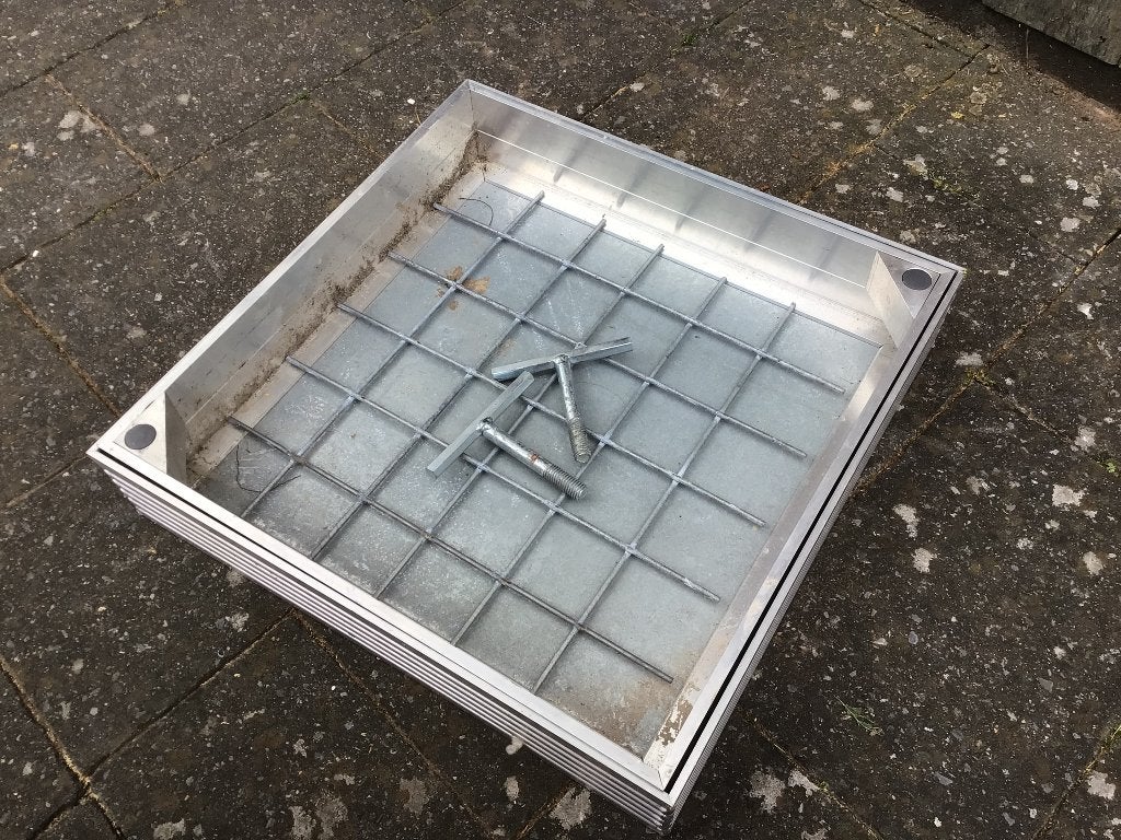 Klinkerdeksel alu, Tuin en Terras, Tegels en Klinkers, Ophalen, Nieuw, Overige materialen, Klinkers