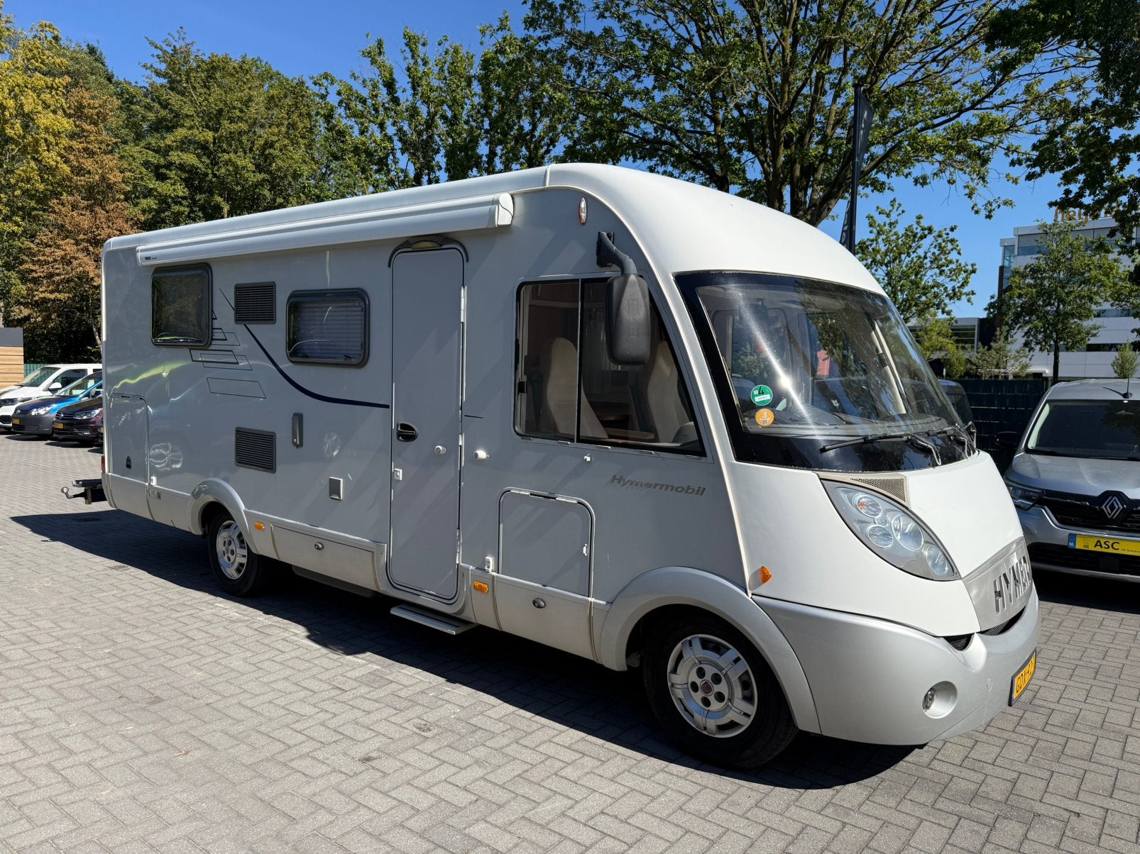 Hymer B 698 CL 3.0 - 158 pk - Queensbed - Hefbed - zeer mooi, Integraal, Particulier, Audio installatie, Hymer