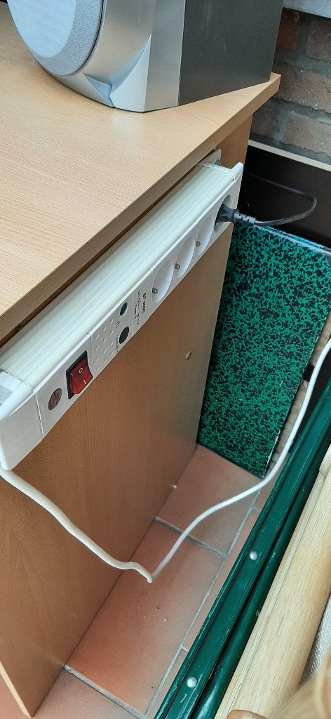 Petit Bureau d'étudiant à vendre (bois), Scandinave, Bureau d'ordinateur, Comme neuf, Enlèvement
