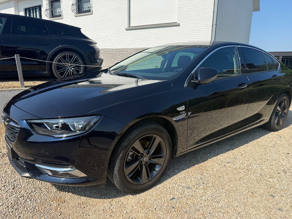 Premier propriétaire de l'Opel Insignia Grand Sport 1.5, Autos, Opel, Achat, Entreprise, Noir, Berline