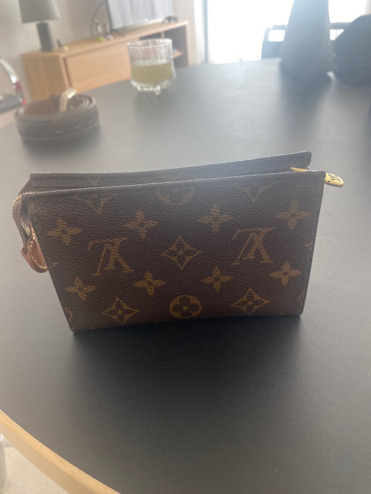 LOUIS VUITTON, Handtassen en Accessoires, Toilettassen, Ophalen, Zo goed als nieuw