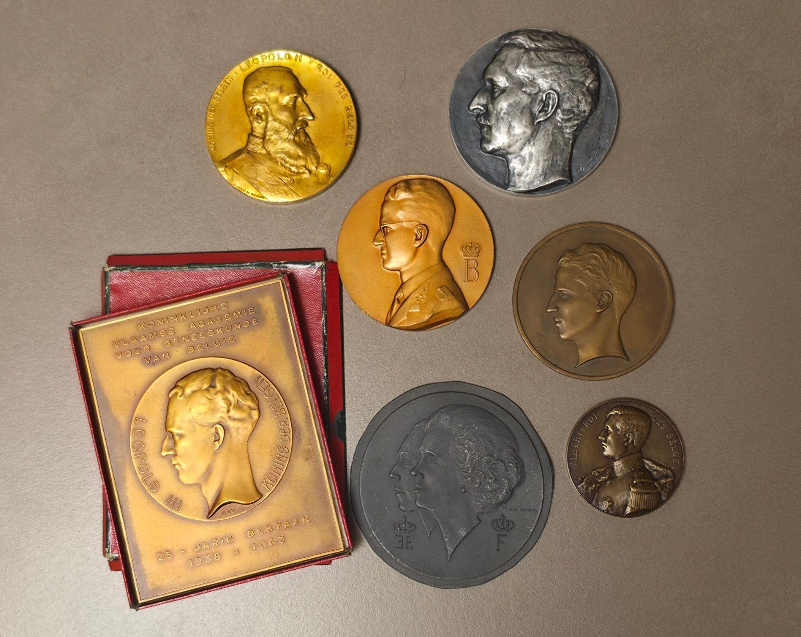 Lot medailles België Koningshuis, Postzegels en Munten, Penningen en Medailles, Ophalen of Verzenden