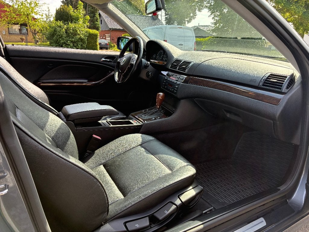 2000 BMW E46 -- 318 Coupé AUTOMAAT --, Auto's, Automaat, 4 cilinders, https://public.car-pass.be/vhr/ff97af75-88fc-429c-8b46-11490a10a020