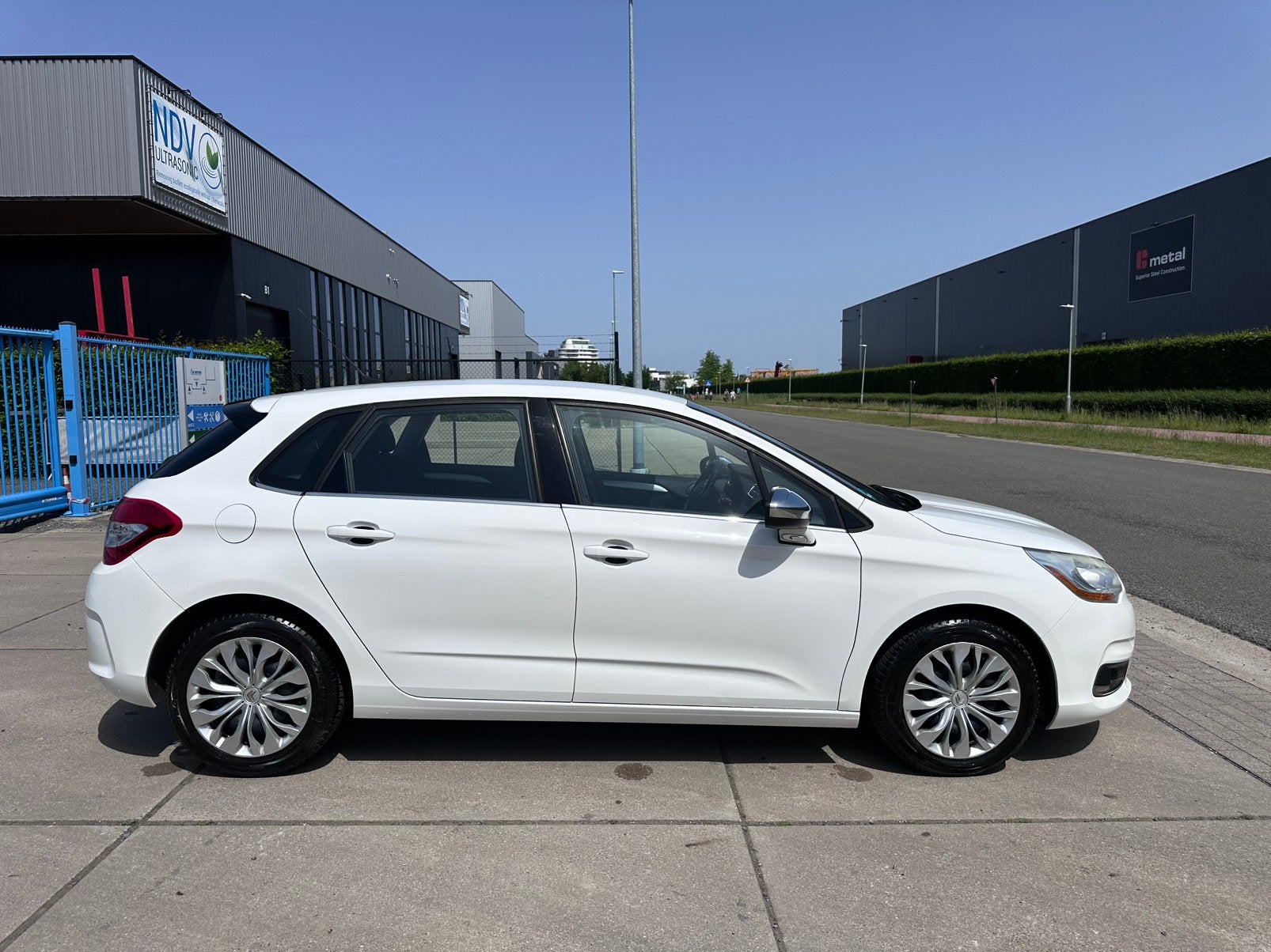 Citroen C4 1.6 VTi | AIRCO | SENSOREN | ZETELVERWARMING, Auto's, Citroën, Stof, 4 cilinders, Wit, Bedrijf