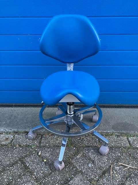 Behandelaar stoel zadelkruk met rugleuning en voetring, Niet ingevuld, Niet ingevuld, Nieuw, Ophalen of Verzenden