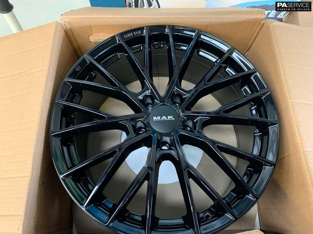 Nw 20 inch RR Evoque MAK Speciale set inc Pirelli&TPMS, Neuf, Pneus et Jantes, -, 20 pouces
